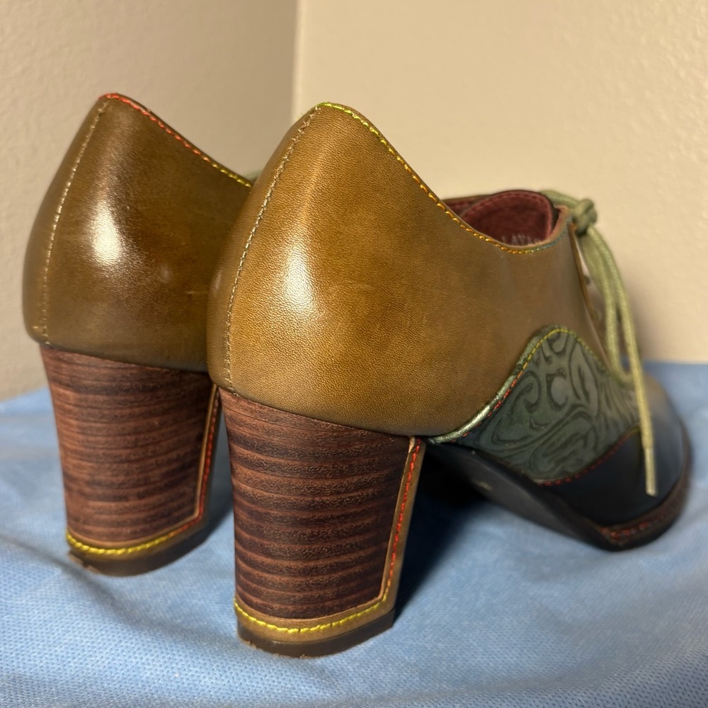 L’Artiste Lavada Bootie by spring step heeled Oxford, hand painted leather - Picture 8 of 16
